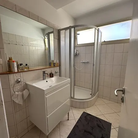 Cozy Flat With Pool And Balcony شقة *